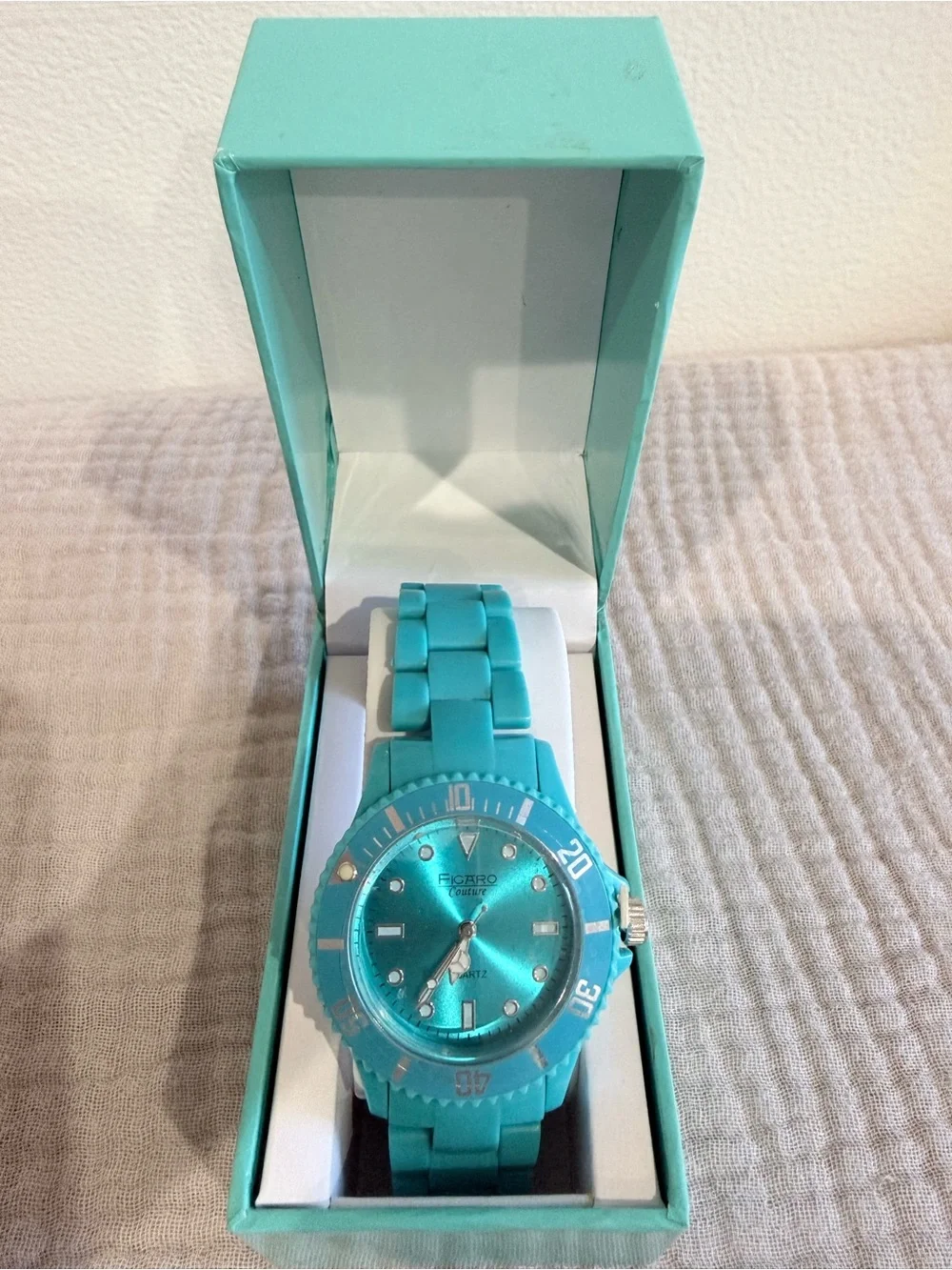 Figaro Couture Womens Turquoise Diver Watch Unworn NOS Boxed